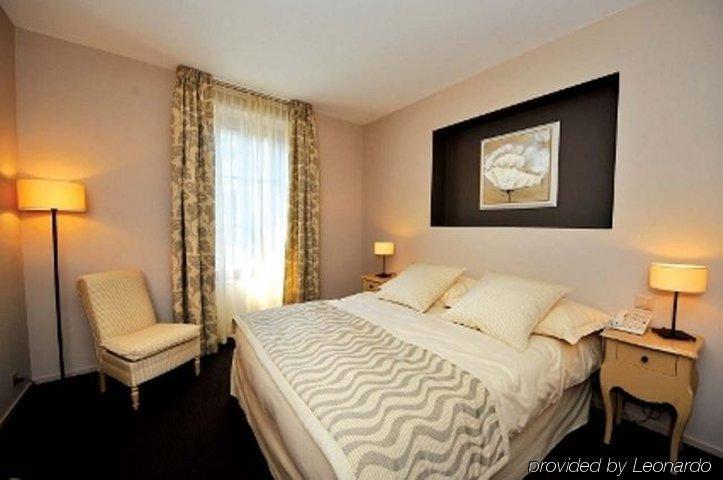 Hostellerie Le Petit Manoir Morges Rum bild