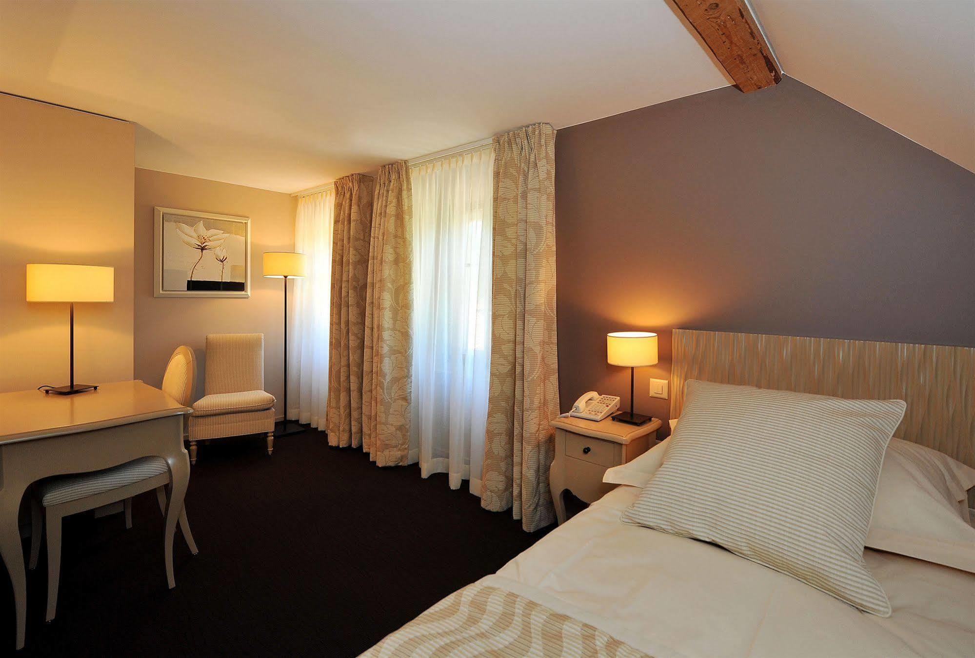 Hostellerie Le Petit Manoir Morges Exteriör bild
